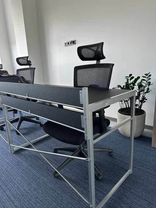 Столи офісні чорні