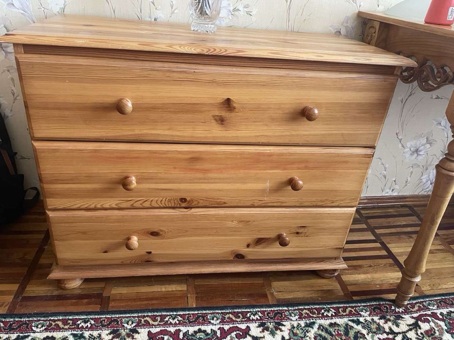 Продам б/у шкаф, комод  кровать