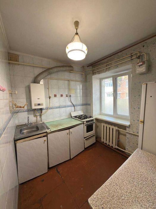 Продається двокімнатна квартира в мікрорайоні Кульбакіне, Корабельний район, місто Миколаїв.