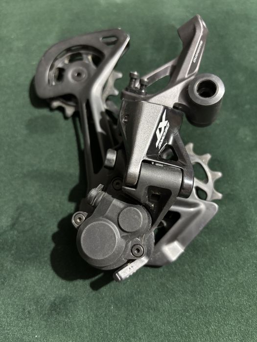 Przerzutka tylna Shimano Deore XT RD-M8100 12s