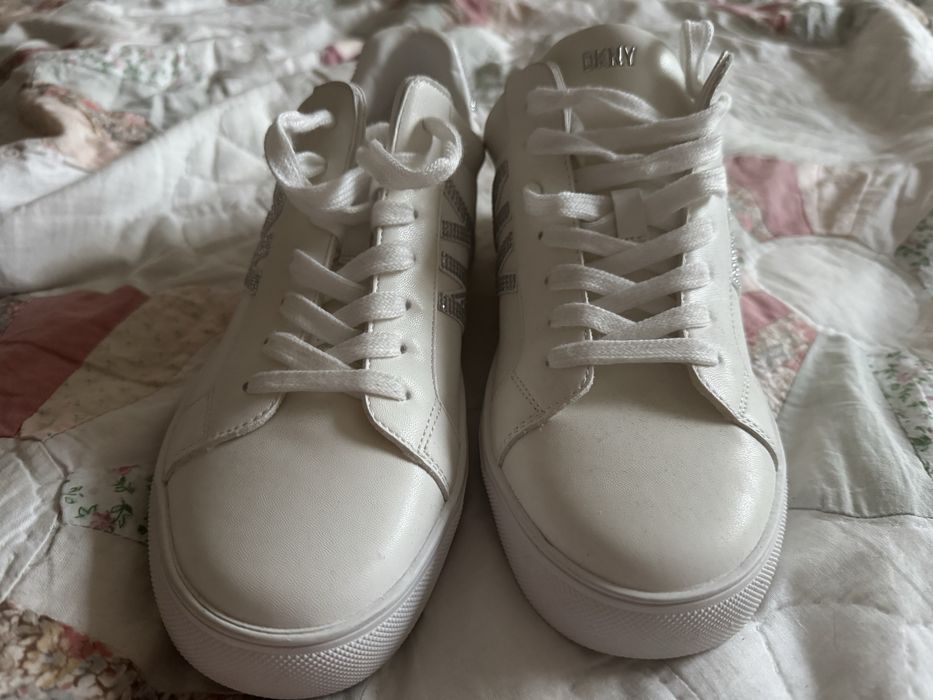 Жіночі кеди білі, шкіряні