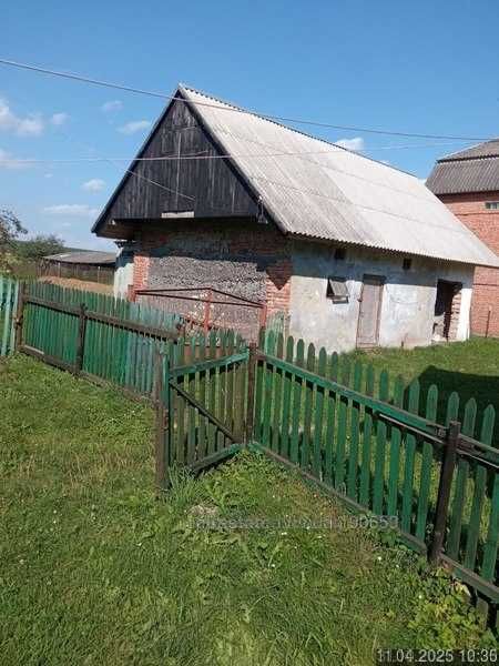 Продаж житлового будинка та земельної ділянки