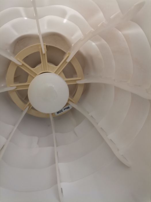 Candeeiro ikea branco clássico