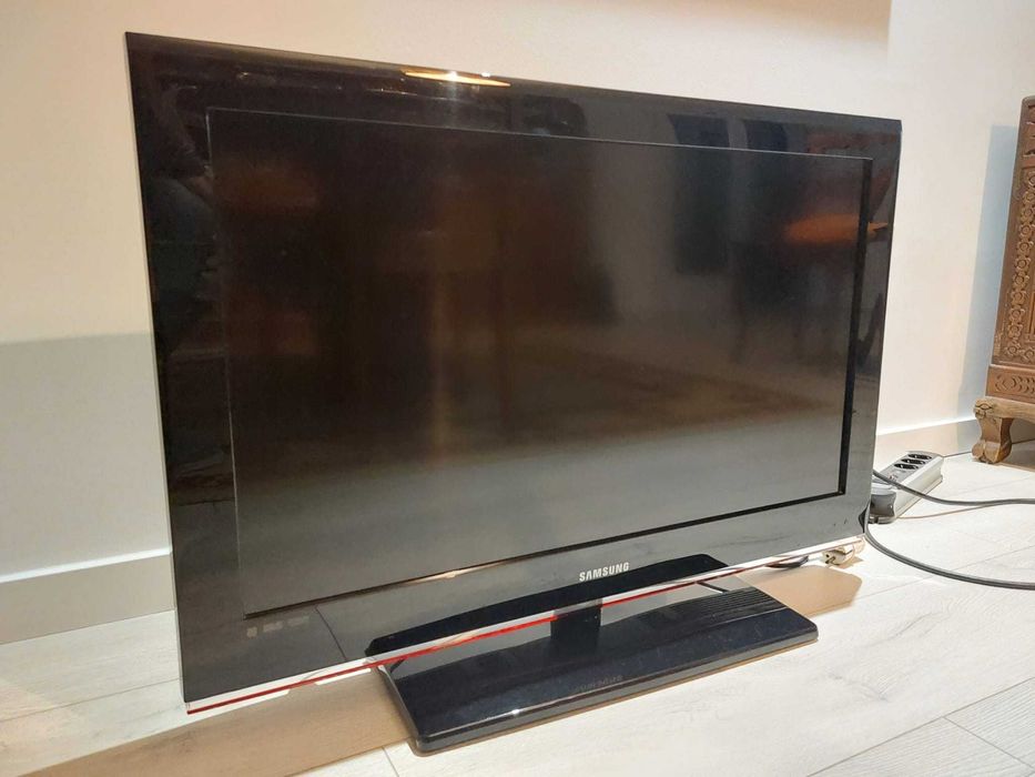 Televisão Samsung 32' LE32B530P7W