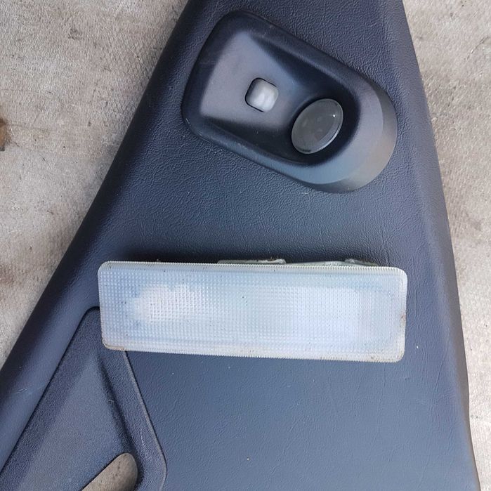 lampka oświetlenie słupka c mercedes w124 w126 coupe oryginał