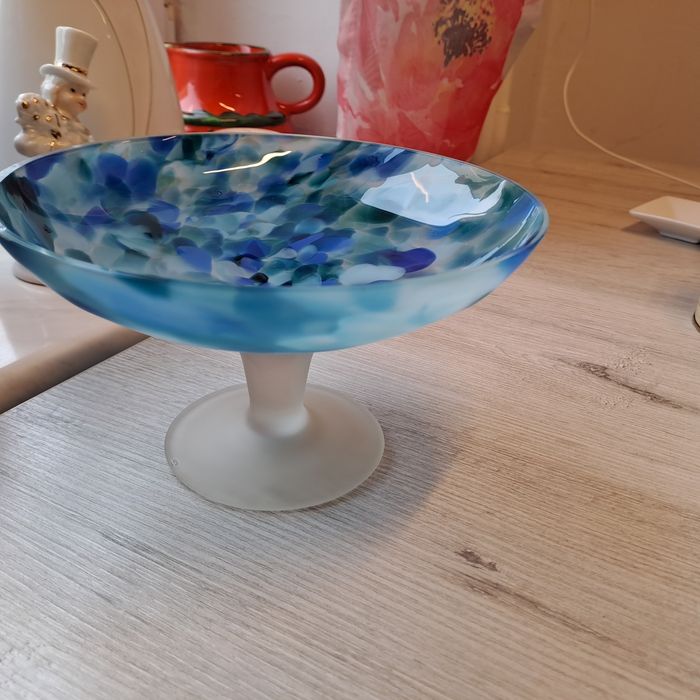 Śliczna szklana patera Pukeberg.