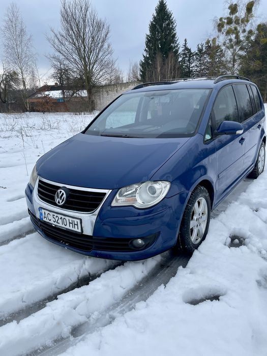 Vоkslagen Touran 2003p