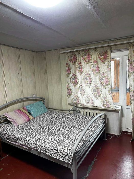 Здається 2 кімнатна квартира в центрі вул. Б. Хмельницького