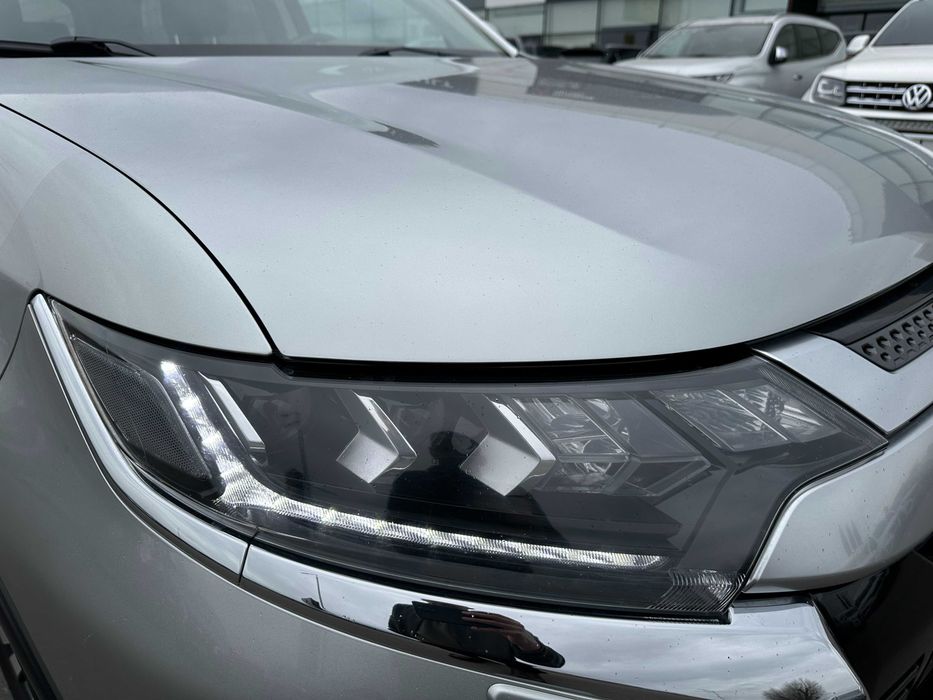Mitsubishi Outlander Instyle 2022