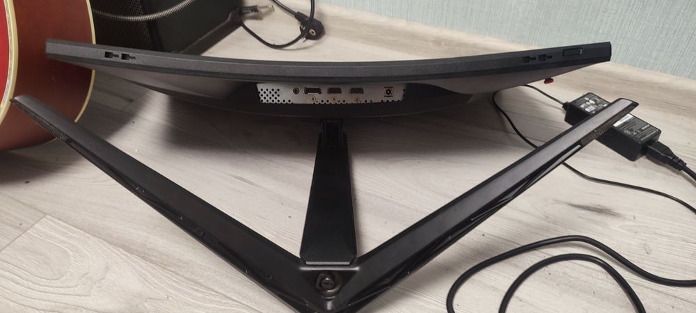 Монитор MSI G24C6 на запчасти