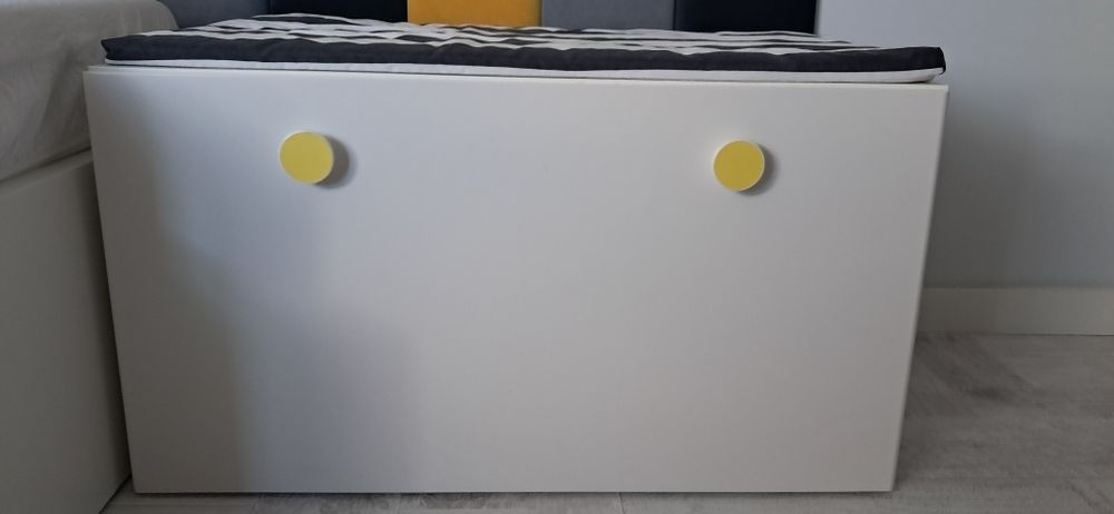Ławka z pojemnikiem IKEA