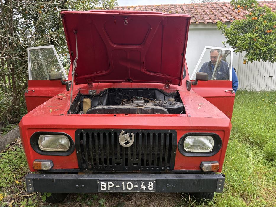 Jeep Portaro 240