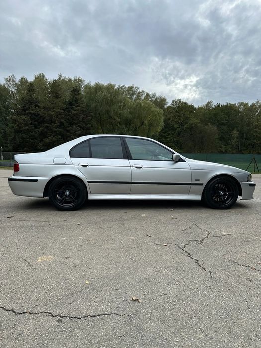BMW Seria 5 BMW E39 540I - M62B44TU + LPG