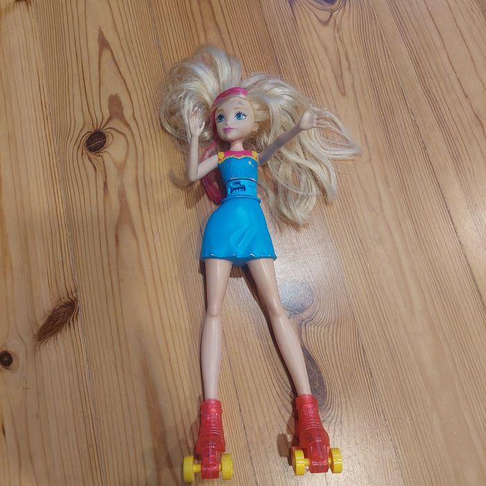 Barbie w świecie gier na wrotkach