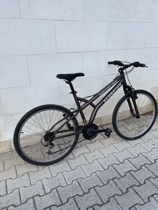 bicicleta Scorpion World Bike Tour, roda 26", em bom estado geral e pronta a utilizar