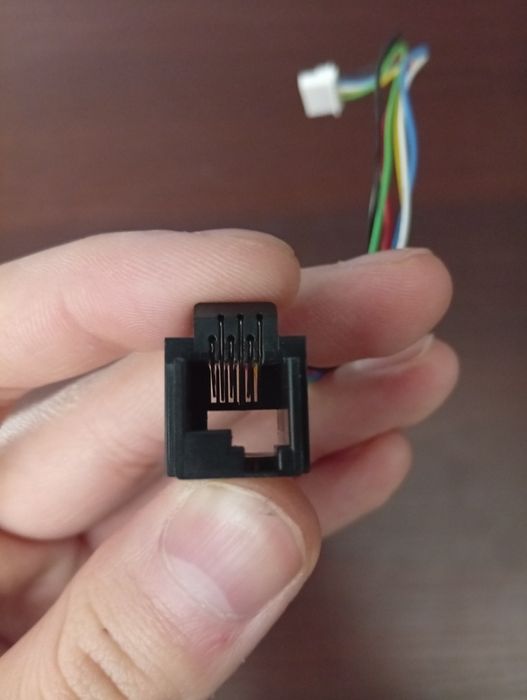 Port pedałów do kierownicy Thrustmaster