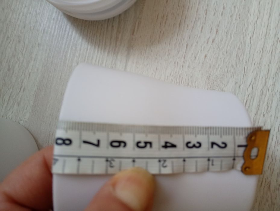 Doniczki białe plastikowe nowe