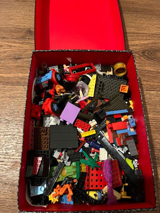 Конструктор Lego і LgBна вес