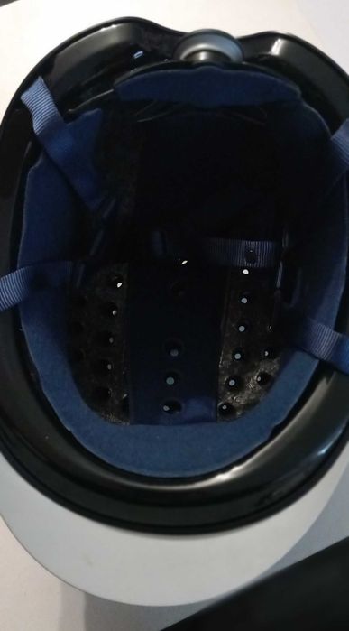 Capacete de Equitação (Toque) – Tenho 2 Disponíveis