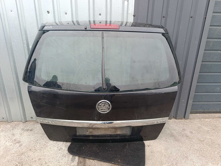 Крышка багажника Opel Zafira B