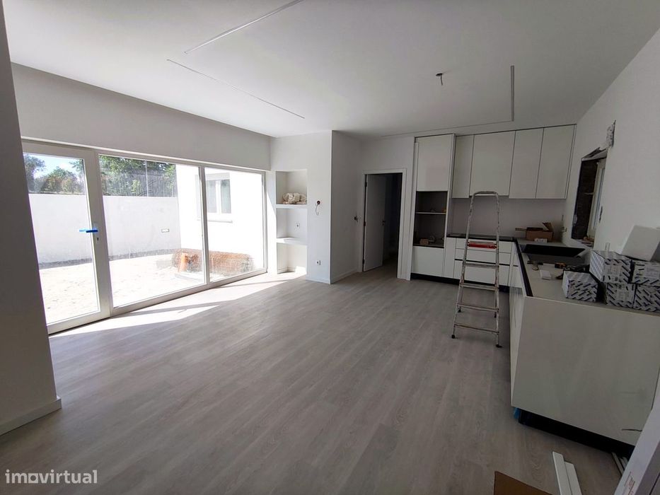 Moradia T4 Térrea Nova