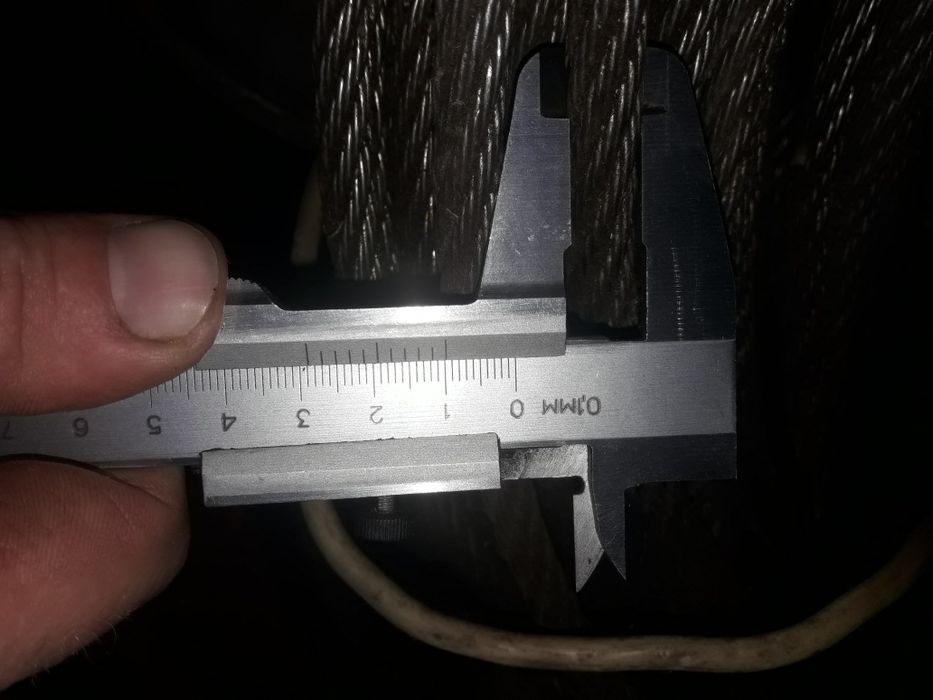 Трос металевий 10 мм.