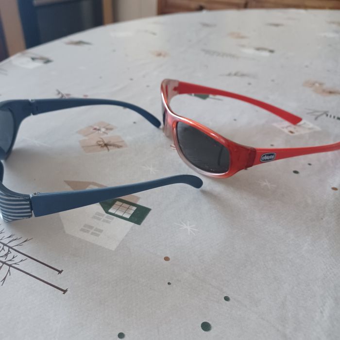 2 oculos de sol para crianças ate aos 6 anos