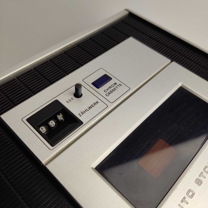 Magnetofon Universum CT 2746 - piękny stan wizualny - niesprawny