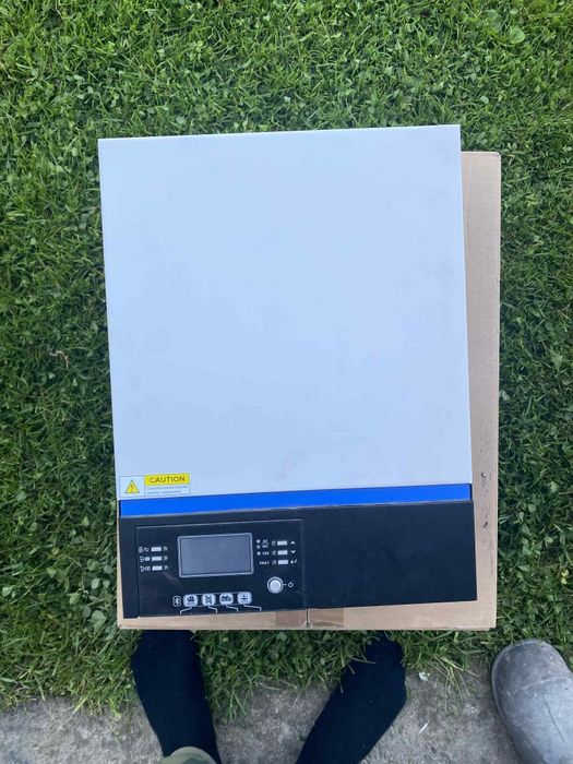 Hybrydowy Inwenter Solarny ESB-6kw-24v(3kw) AZO Dikidal