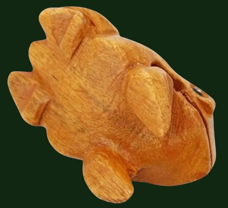 Instrumento Musical / Sapo em Madeira que Coaxa