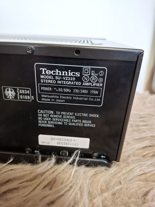 Wzmacniacz Technics SU-VZ320. Bardzo dobry stan.