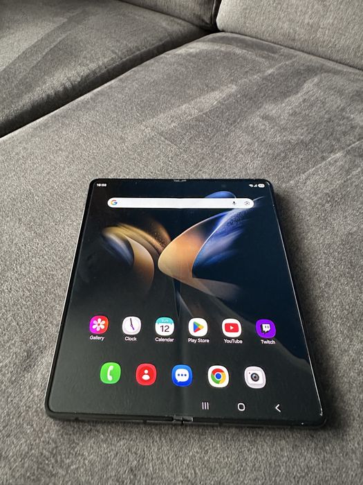 Samsung Galaxy Z Fold 4
