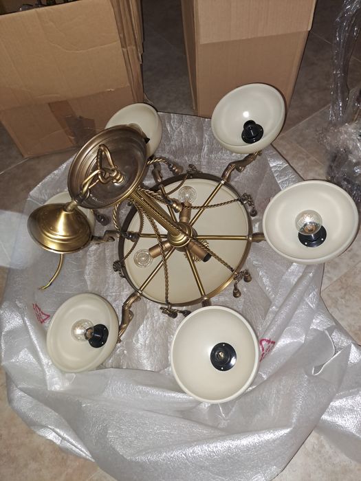 Vendo candeeiro de sala usado em bom estado