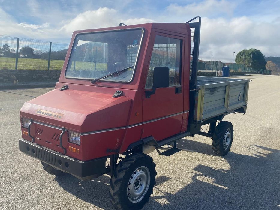 Tratorcarro 4x4 motor 2 cilindros