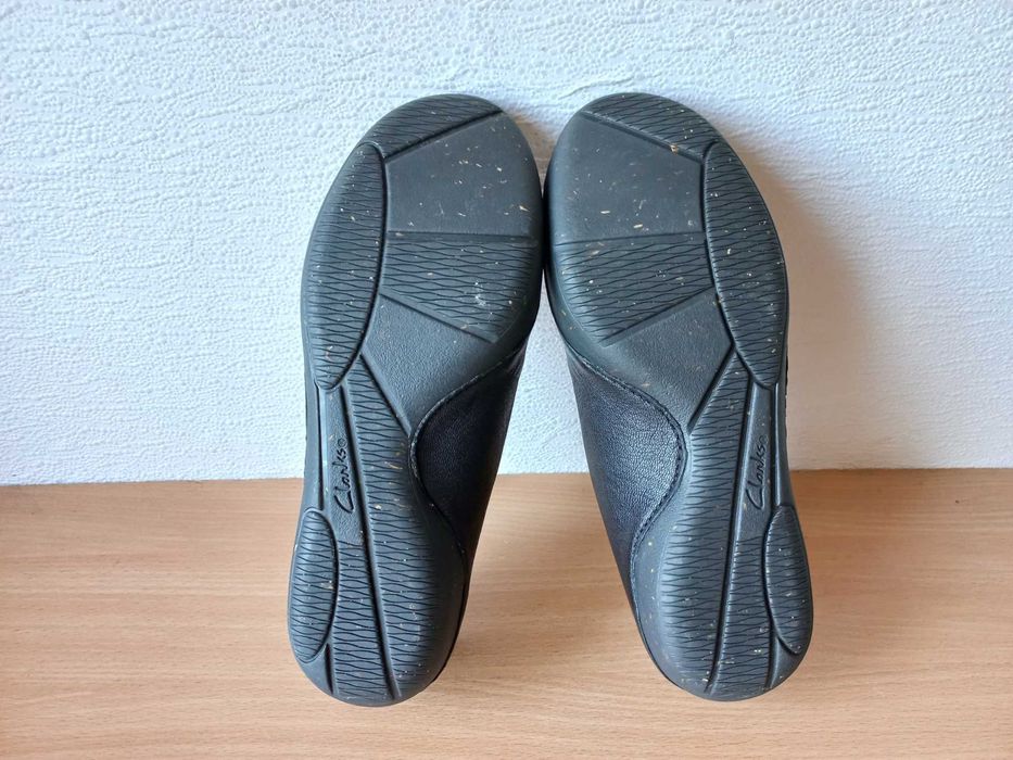 Суперові шкіряні туфлі Clarks 38 р.