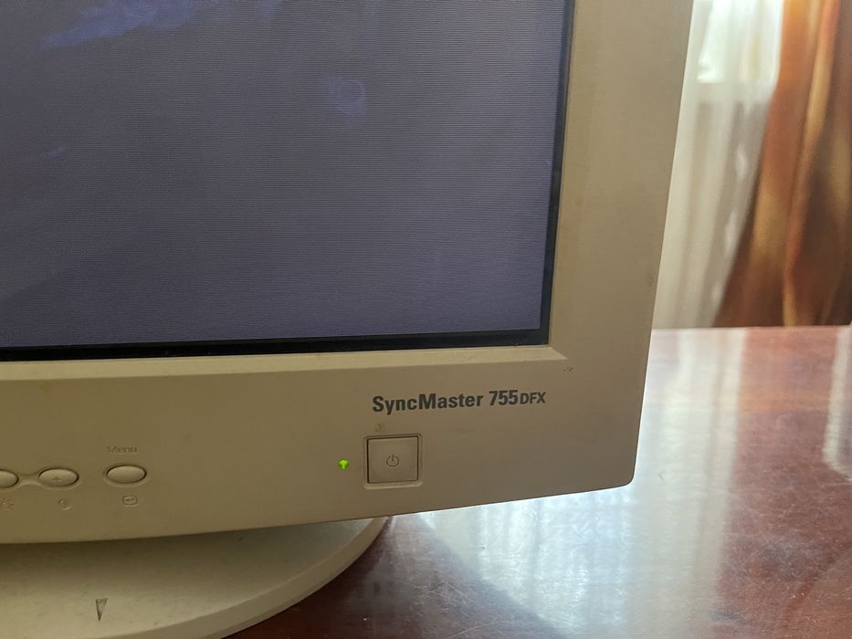 Монітор Samsung