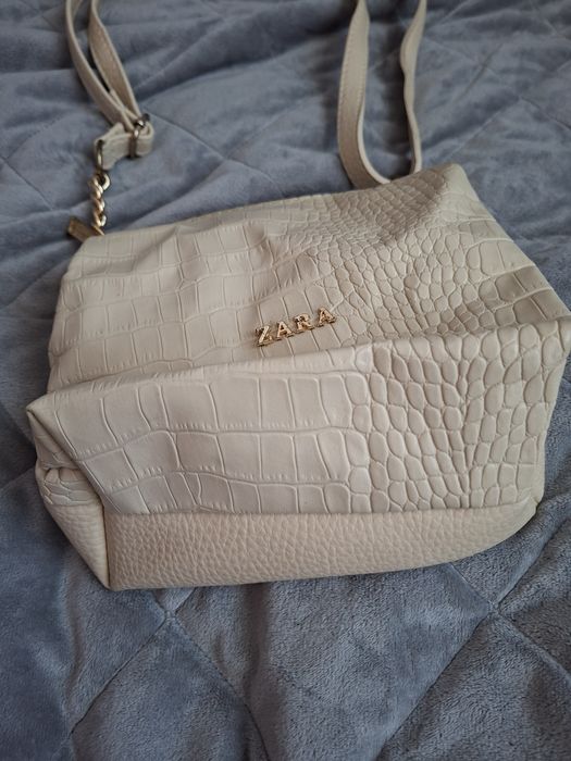 Маленька бежева сумка zara зара
