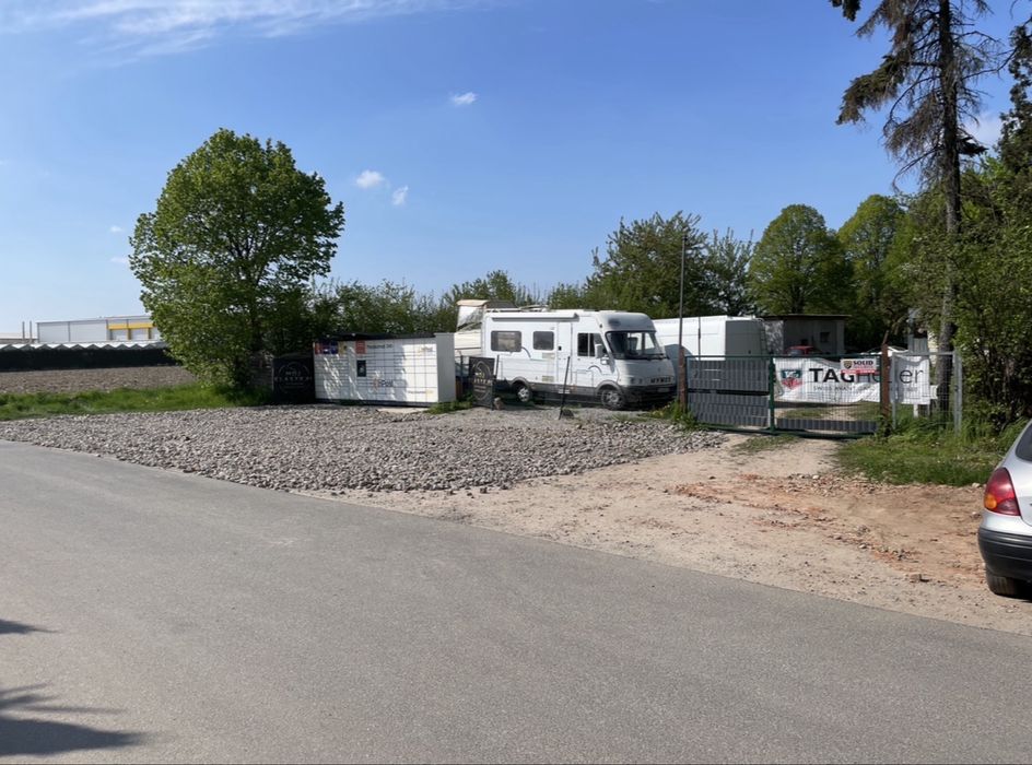 Do wynajecia  miejsce parkingowe 35m2 z płyty betonowej teren ogrodzony zamknięty 24/24 plac na samochody