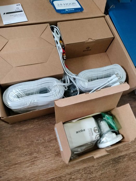 Sistema de videovigilância Annke NOVO com 4 câmeras e gravador com 2TB