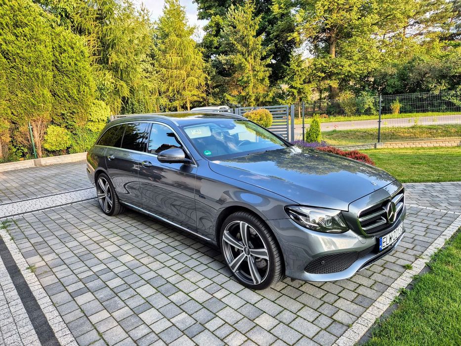 Mercedes-Benz Klasa E Diesel Hybryda 309KM, kam 360, 2 komp kół, Multibeam LED, Burnmaster