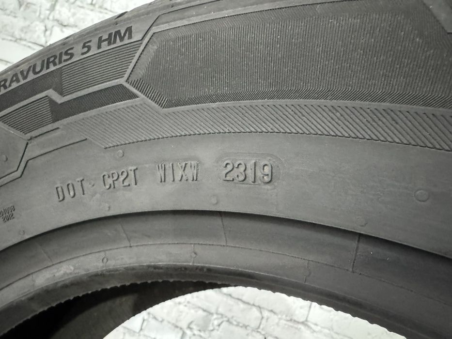 Літні шини Barum 255/55 R18