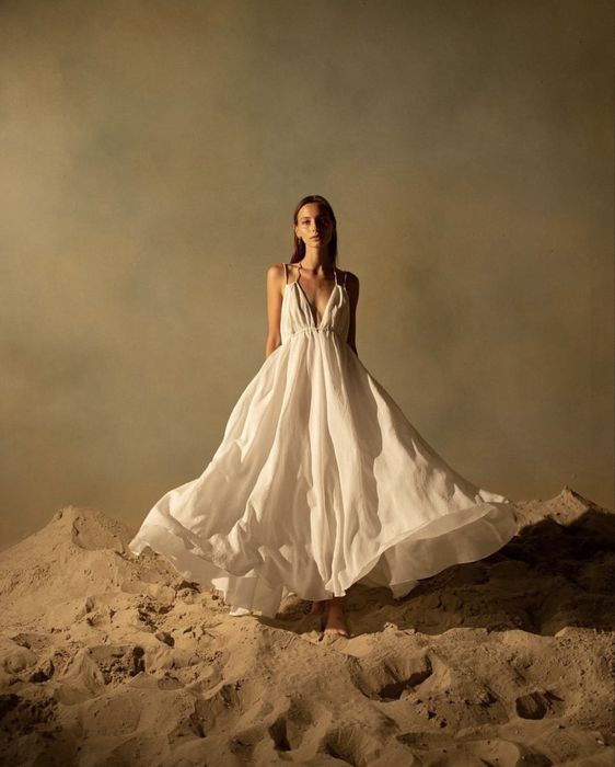 Молочна сукня/сарафан в оренду