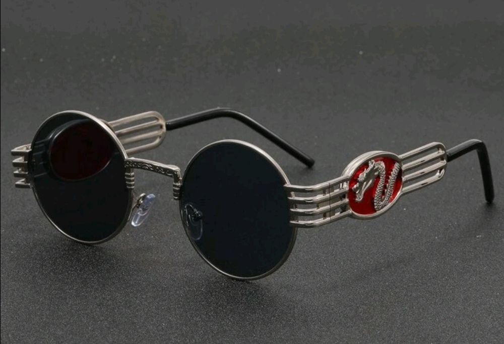 Vendo óculos escuros "prateados" (portes incluídos)