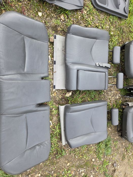 Komplet foteli i boczkow Toyota prius 3 Europa grzany