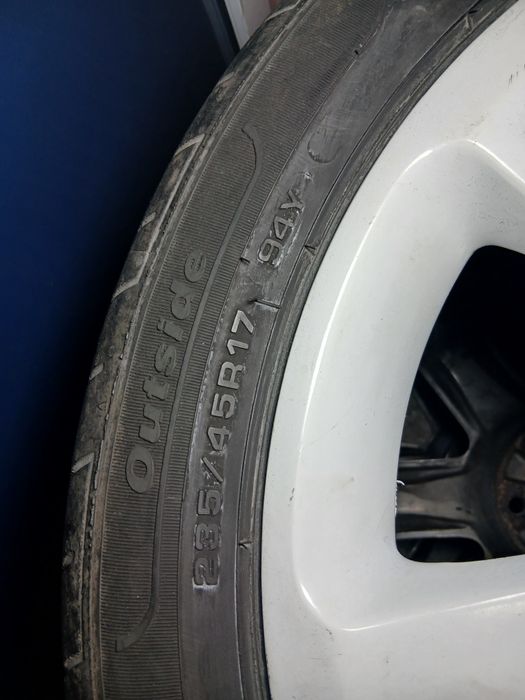 Диски з літнею резиною Fulda 235/45/R17