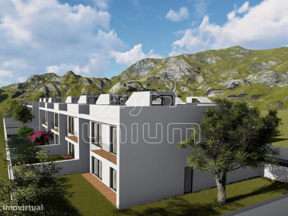 Oportunidade Única de Investimento - Terreno com Projeto para Const...