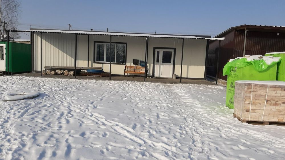 Комерція! Земельна ділянка з магазином, складськими приміщеннями!