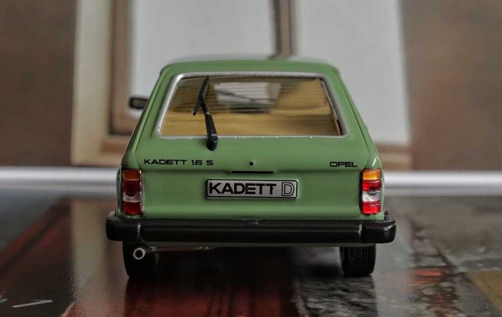Opel Kadett D - model 1/43