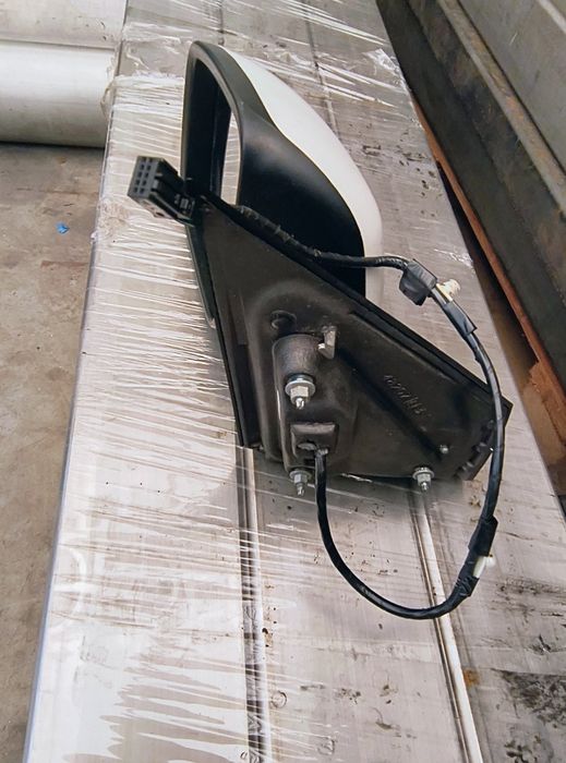 Lusterko lewe (kierowcy) freemont