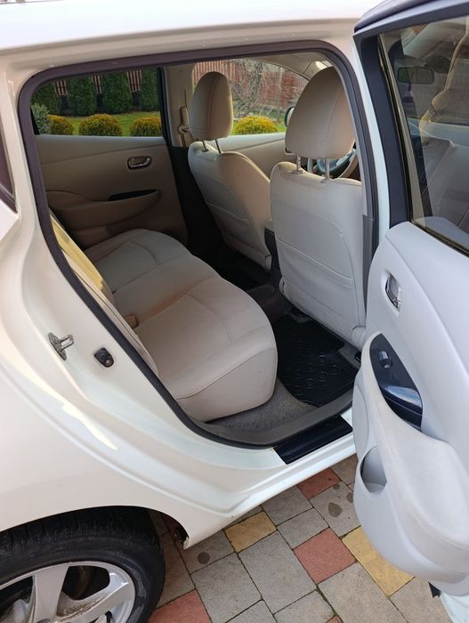 Продам  Nissan Leaf 2011 ,24kw